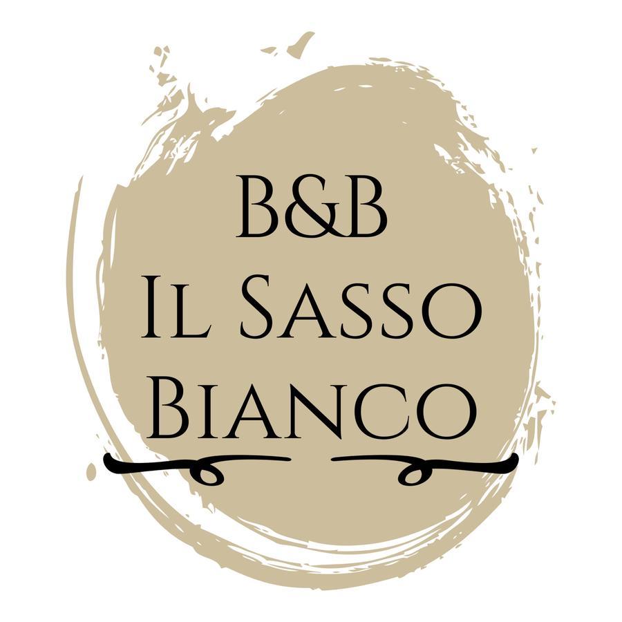 Il Sasso Bianco Bed & Breakfast Comerio Bagian luar foto