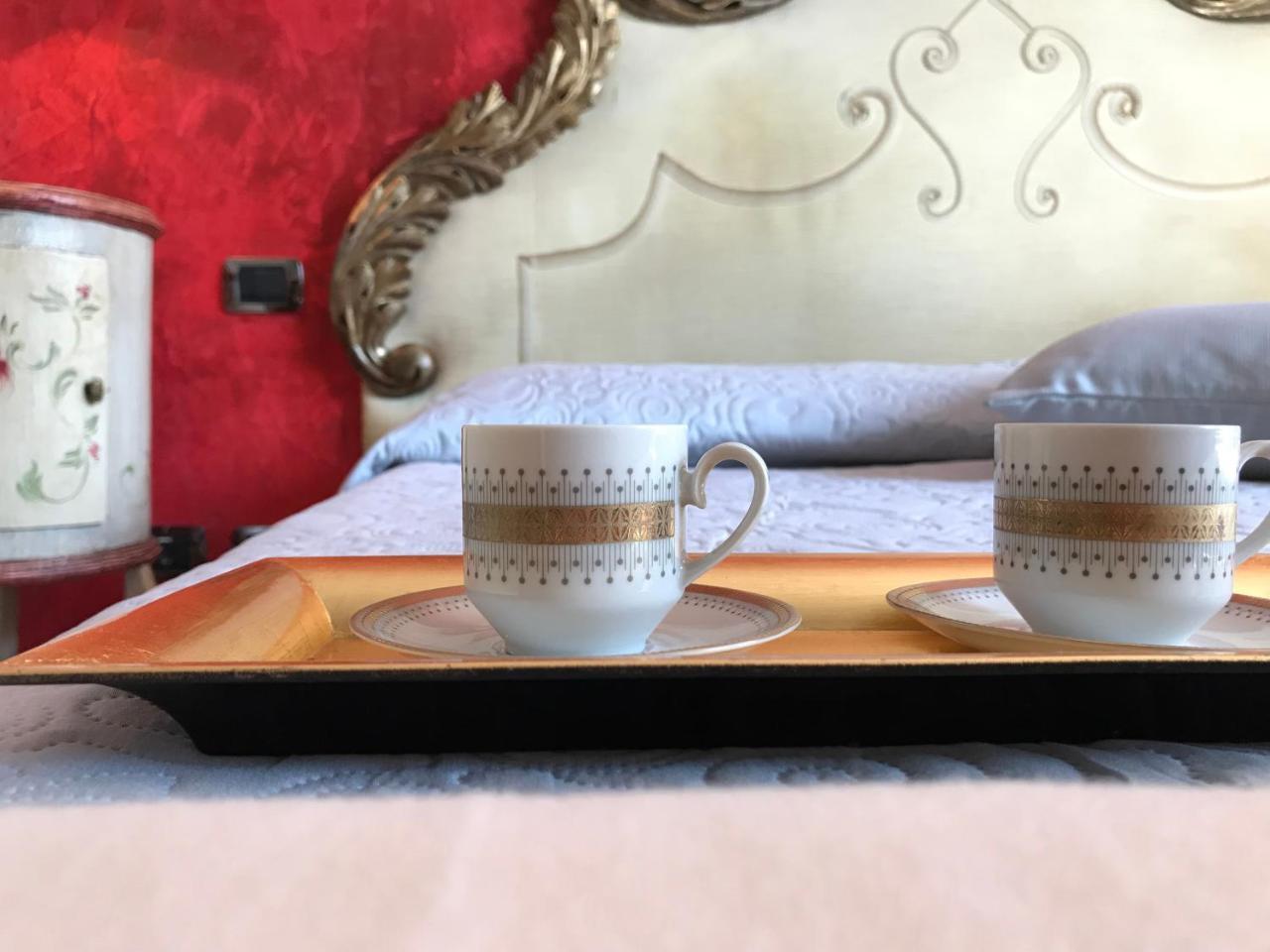 Il Sasso Bianco Bed & Breakfast Comerio Bagian luar foto