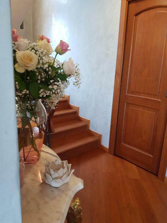 Il Sasso Bianco Bed & Breakfast Comerio Bagian luar foto
